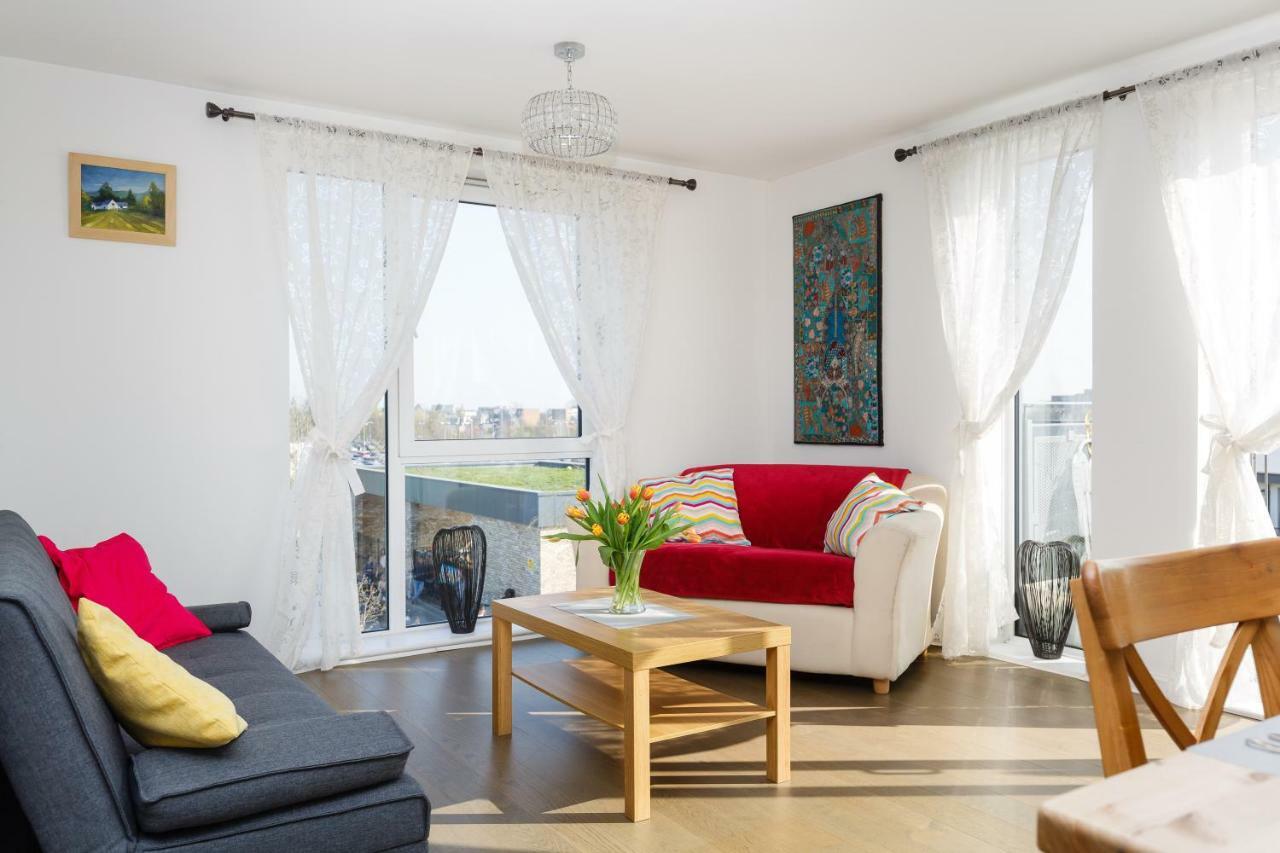 Contemporary Trumpington Apartment With Self Check-In ,Free On-Site Parking, Terrace, Super Fast Wifi & 5 Mins Drive To Papworth & Addenbrookes Hospitals CBG Exterior foto